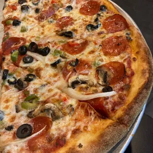 Chef Deluxe Pizza