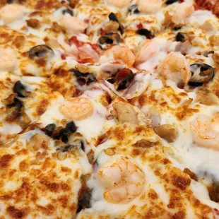 The Solana (Seafood Pizza)