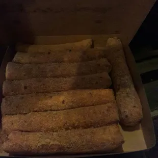 Cinnamon sticks! Replaced the garlic bread with these for the special and they didnt charge extra! Amazing!