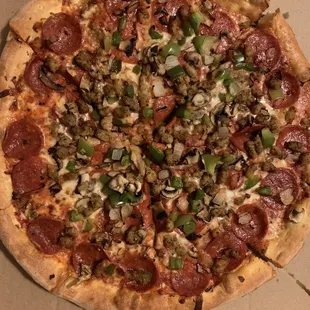 Deluxe Pizza