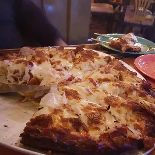 Cheeeesy pizza @ Myles