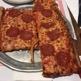 Harry&apos;s Pizza