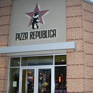 Pizza Republica is an upscale pizzeria offering wood-fired, Neapolitan-style pies, Italian fare &amp; wine.