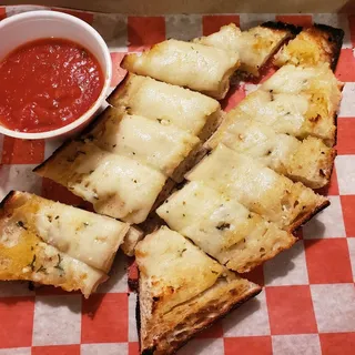 Cheesy Garlic Bread with Marinara