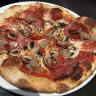 Pizza pepperoni mushroom