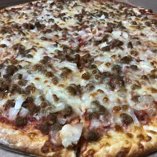 Crispy Thin Crust Pizza with Italian Sausage and Onions!!!