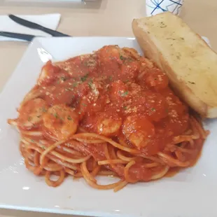Last night's meal before getting my COVID vaccine. Shrimp Marinara. Satisfied the buds.