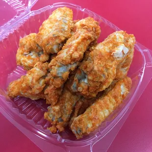 Bufallo wings make a great side to any pizza for the big game.