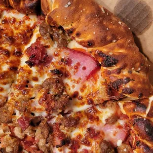 Meat Mountain Pizza
