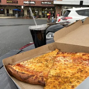 Lunch Special $8,95 - 2 slices of cheese pizza and one soda