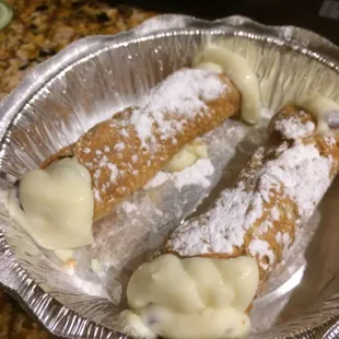 Cannolis