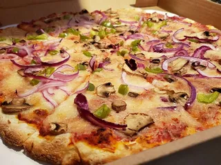Mavericks Pizza