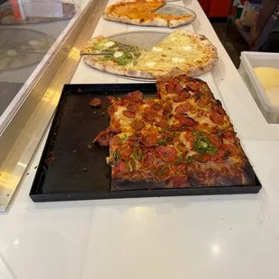 food, pizza