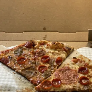 Thin slices of meat and plenty of flavor. This stuff just flies out of the box.