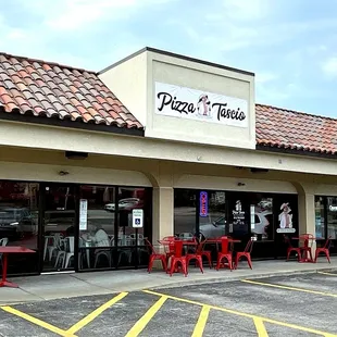 Building Exterior and Patio