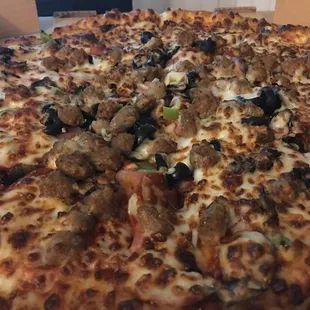 Combo supreme pizza