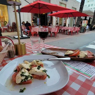 Caprese with Mozzarella and tomatoes