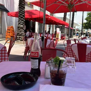 oysters and mussels, outside