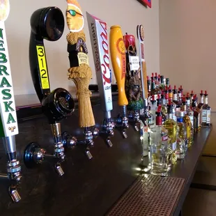 8 beers on tap, many bottled beers plus wine and a full bar.
