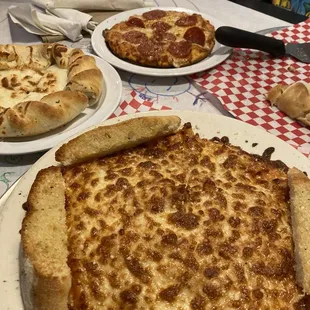 One pasta 2 pizza and crazy cheese things