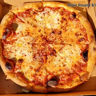 Round plain pizza