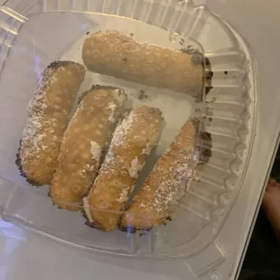 Cannoli