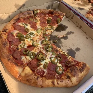Pepperoni &amp; Jalapeños X-large, 12 slices