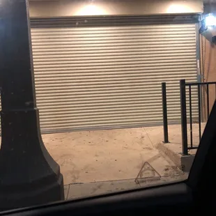 Does not close at 8:30 don't waste your time people