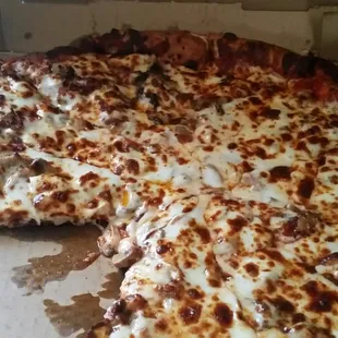 Extra cheese, mushroom and pep..