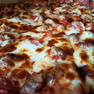 Extra cheese, Sausage &amp; Pep