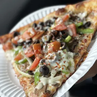 Vegetable pizza slice