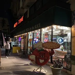 Pizza Zone restaurant