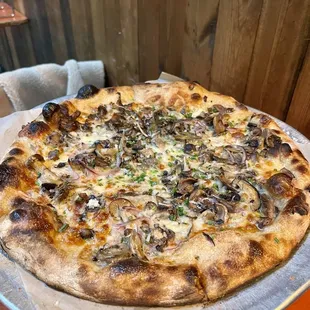 Shroomer pizza