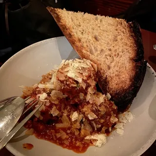 Meatballs al Pizzaiolo with toast