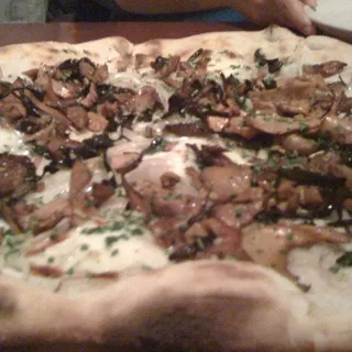 Mushroom pizza