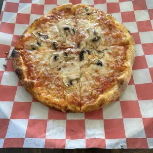 Mushroom pizza