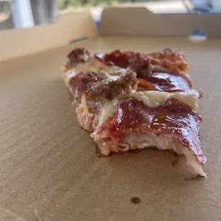 Medium Pepperoni Pizza Slice was so good!!