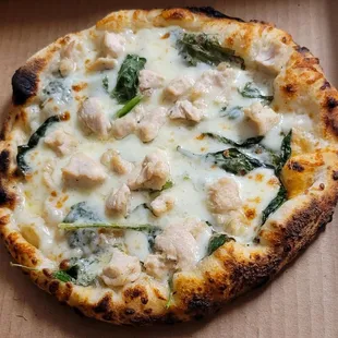  closeup of a pizza in a box