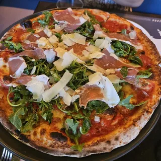 MARGHERITA AL CRUDO PIZZA