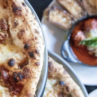 Neo Margherita, Cacio e Pepe, Polpette al Forno