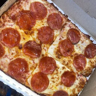 pepperoni pizza