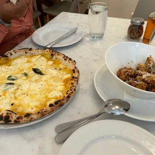 12" PizzArte Pizza &amp; Cavolfiore