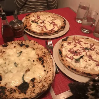 12" Quattro Formaggi Pizza