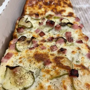 Pickle pizza