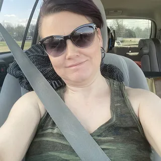 Kari T.