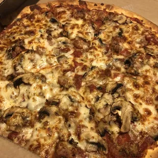 Small Small 12&quot; Thin Crust Cheese Pizza (with sausage &amp; mushroom)