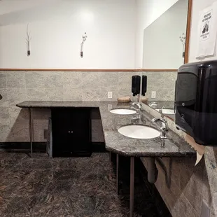 Women&apos;s Restroom