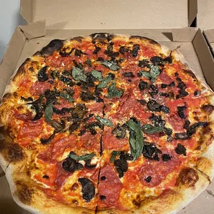 Soppressata &amp; Mushroom Pizza