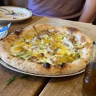 food, pizza