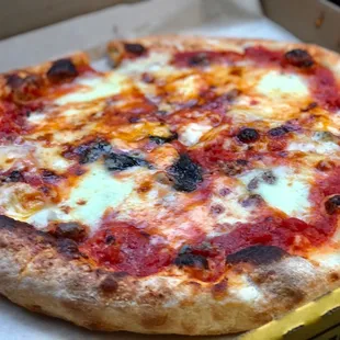 food, pizza